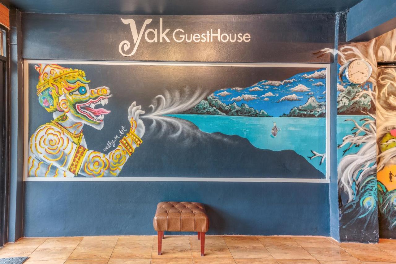 Yak Guesthouse Chiang Mai Exterior foto